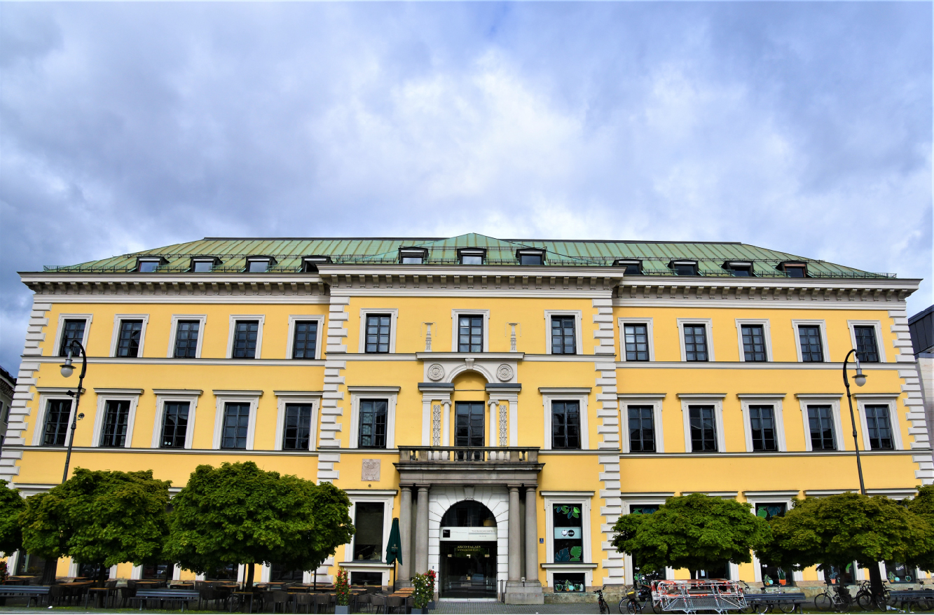 Münchner Palais – adelige Wohnwelten